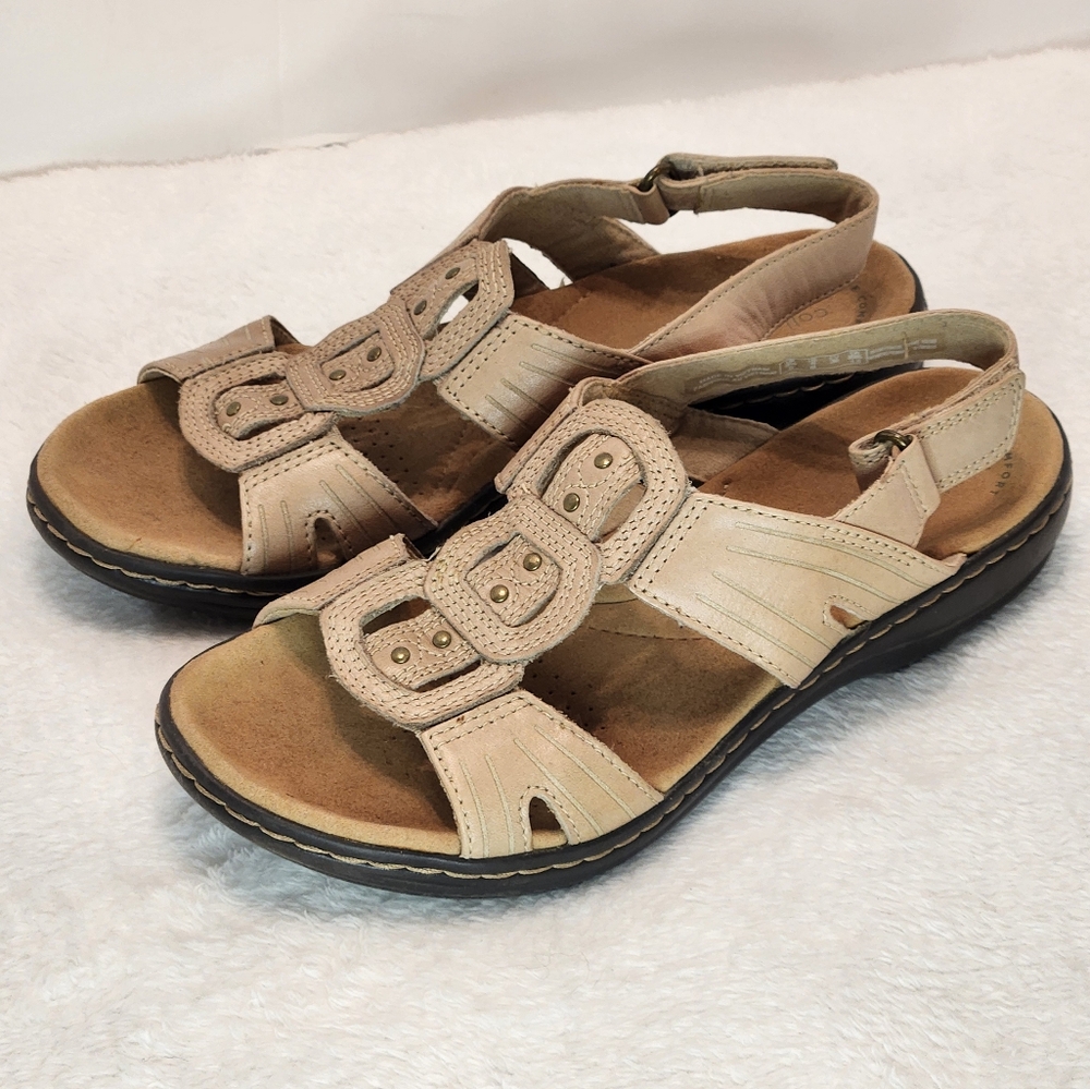 Clarks Leisa Vine Boho Beige Leather Sandals Size 6